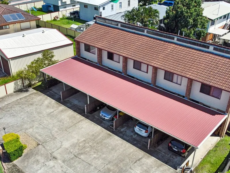 LOW MAINTENANCE TOWNHOUSE- AVAILABLE AUGUST