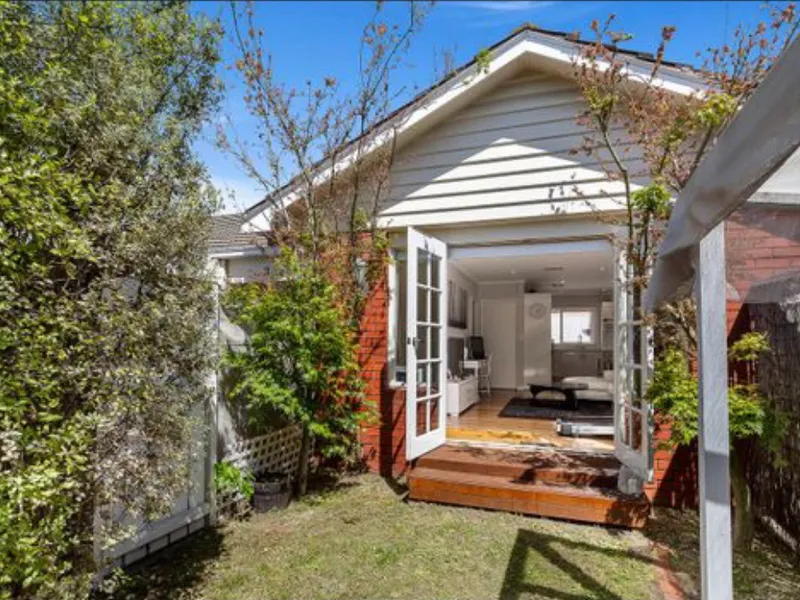 COMBINING LIFESTLYE & LIVING...