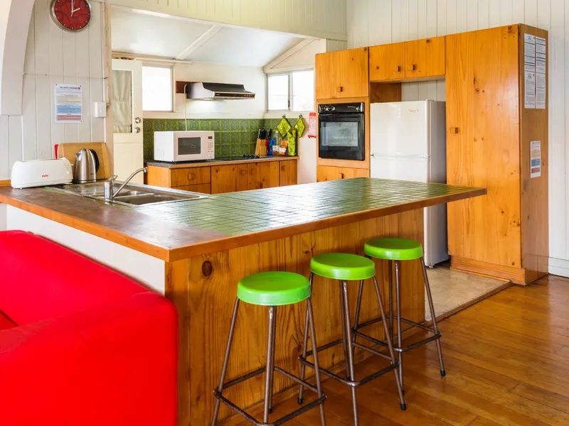 FULLY FURNISHED ACCOMMODATION 