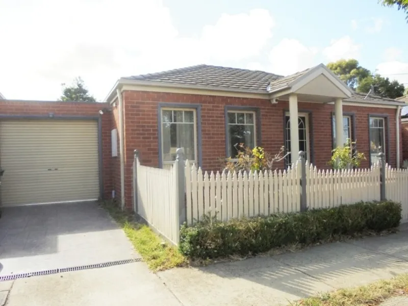 Elite Living In Central Chadstone!