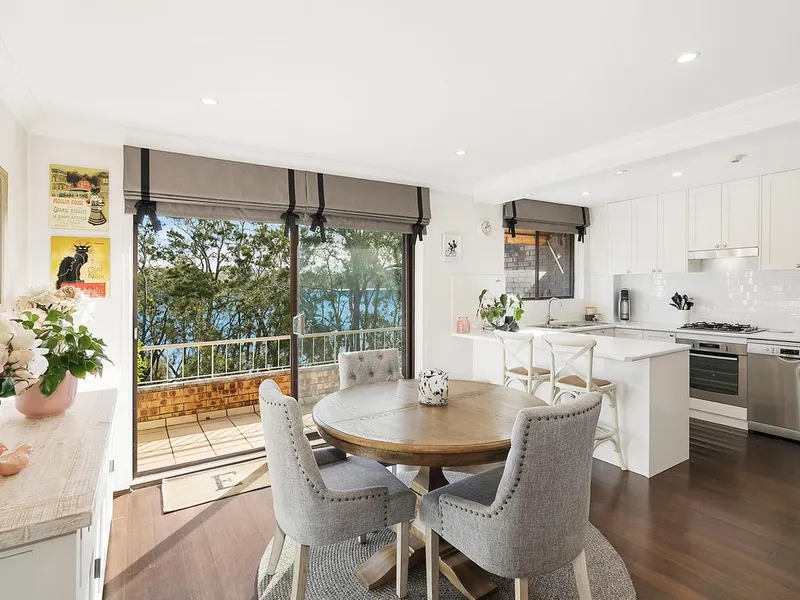 PICTURESQUE LAKE VIEWS AS YOUR BACKDROP