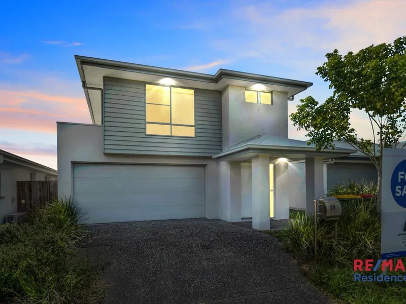 GORGEOUS HIGHSET HOME READY TO MOVE IN!!