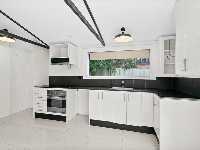 6 Month Lease ONLY - Beach Side Location