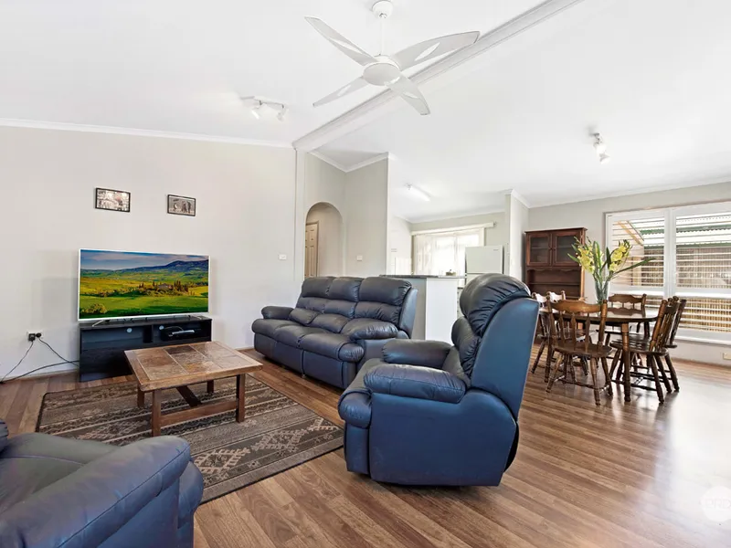 Presentation plus location.