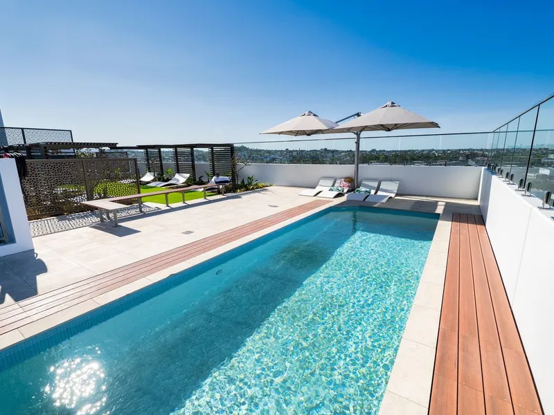 Near New Luxury: 2 Bedroom, 2 Bathroom Apartment at Panorama Apartments