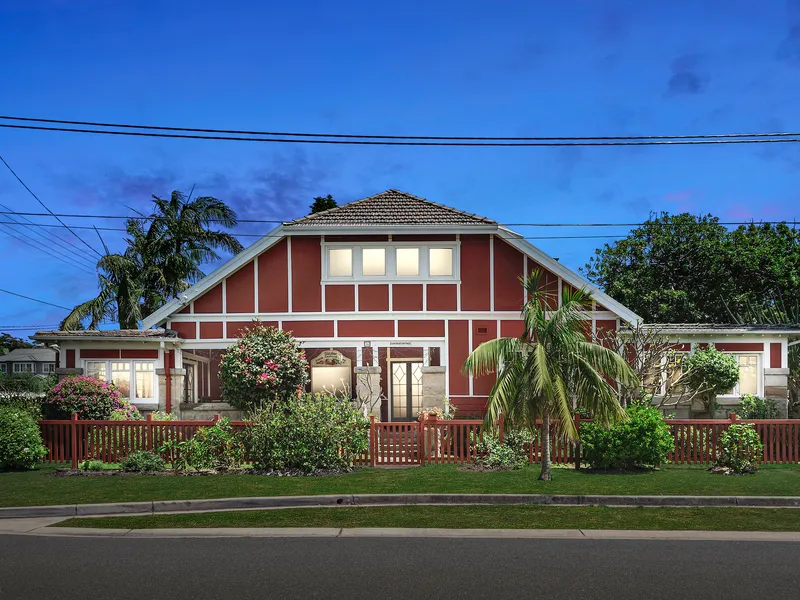 Heritage gem in tightly held, prime beachside Collaroy basin location