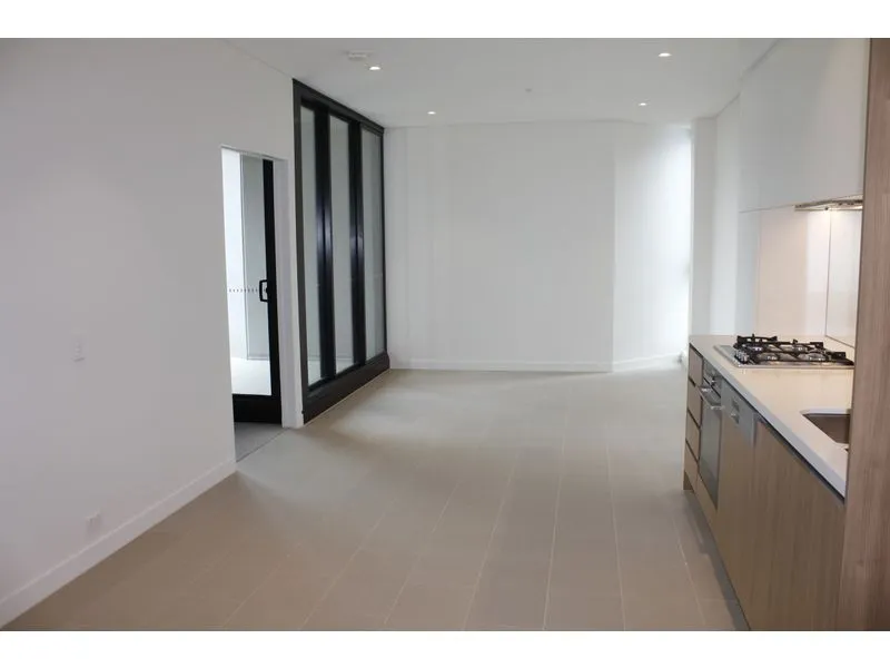 Luxury 1 bedroom apartment with great location and facilities.