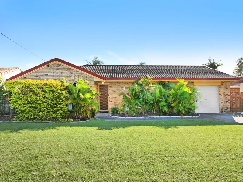 Location & lifestyle here at Wurtulla beach  