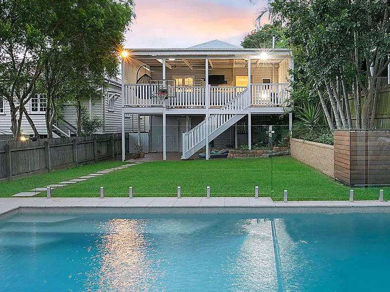 Relax And Enjoy The Comfort And Convenience Of This Stunning Queenslander