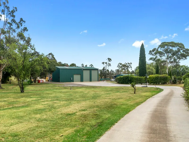 Approx 300sqm shed