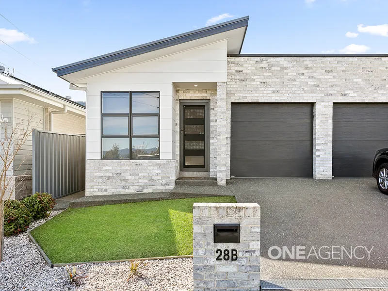 STUNNING 3 BEDROOM TORRENS TITLE VILLA IN STREAM HILL