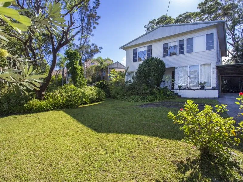 Fully Furnished |Walk to the Beach