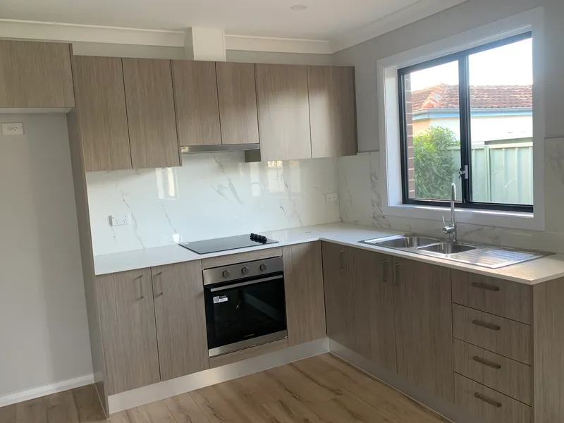 BRAND NEW GRANNY FLAT !!