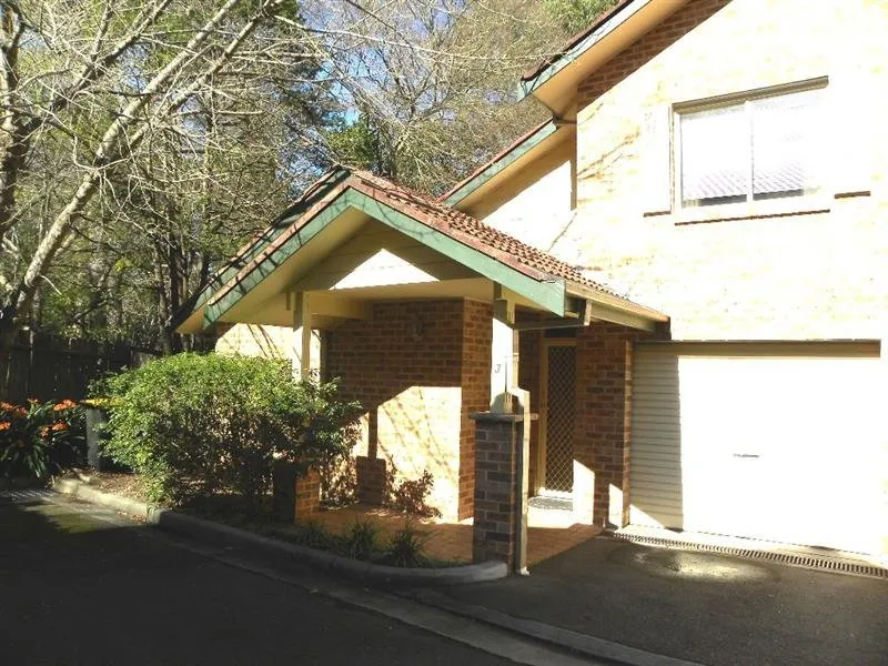 3 bedrooms townhouse with LUG