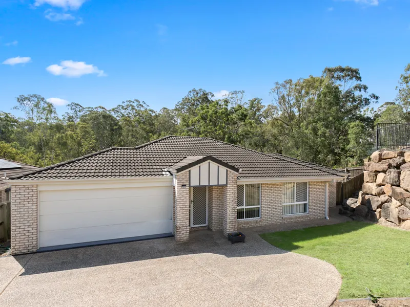 GORGEOUS FAMILY HOME OR INVESTMENT!!!!