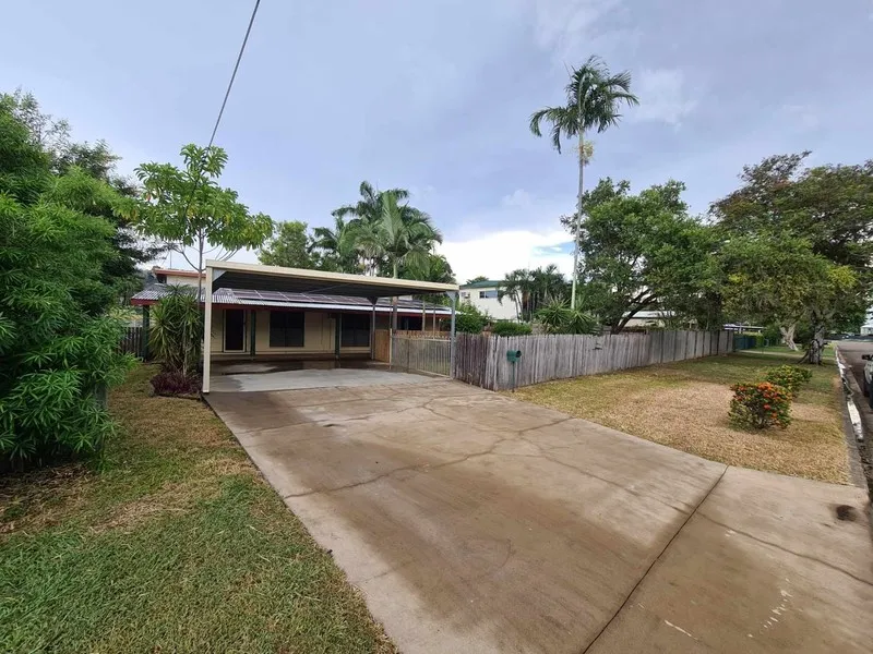 Lowset Family Home with a Pool