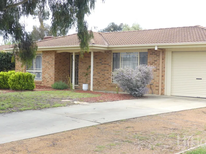 Well presented 3 bedroom home