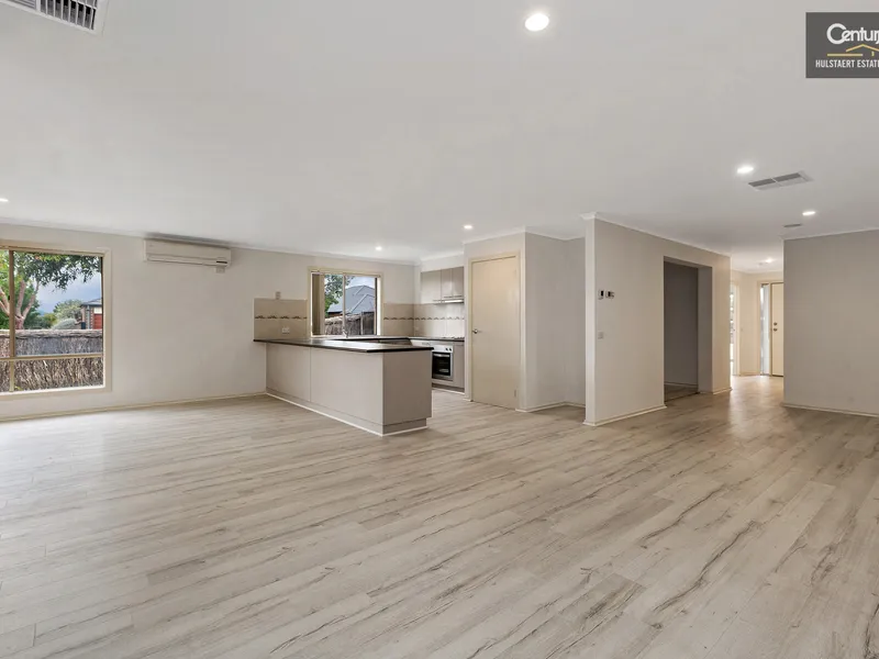 Perfect Location, Quality Home in Point Cook!