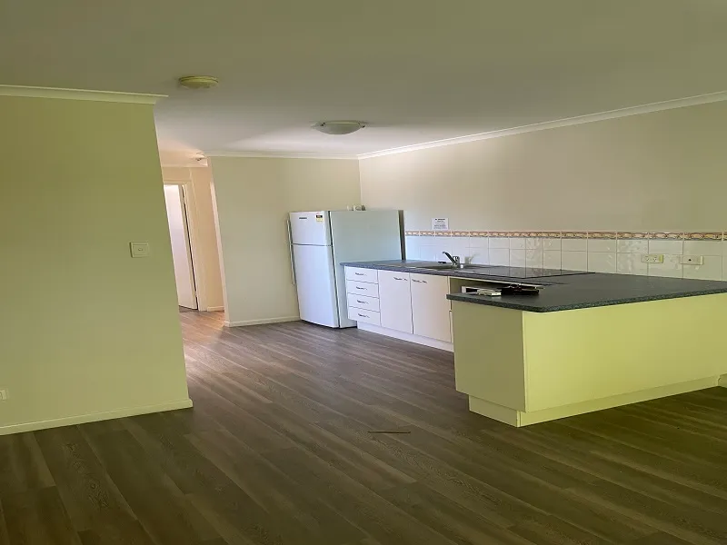 One bedroom apartment close to hospital precinct.