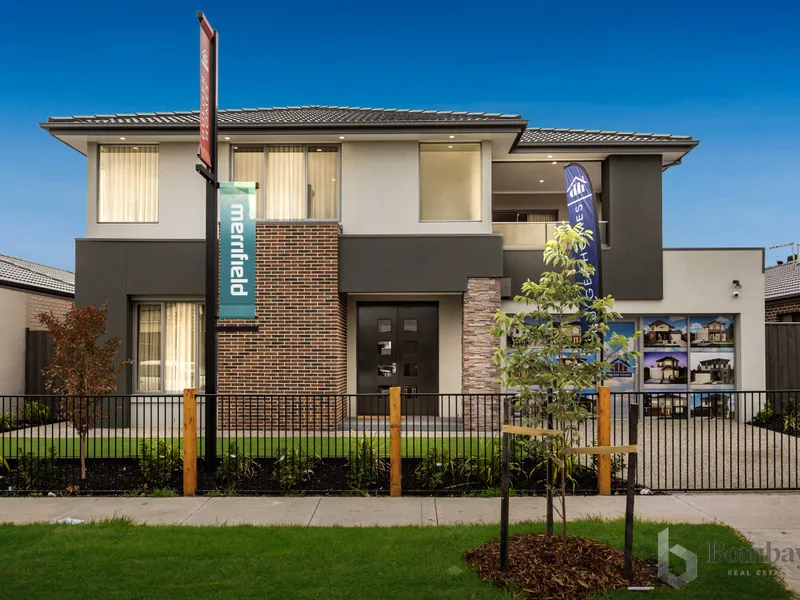 Display Home for Sale with 4% Lease back For 2 years !!