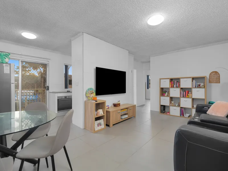 Modern comfort in a prime location: ideal for first-time buyers and investors