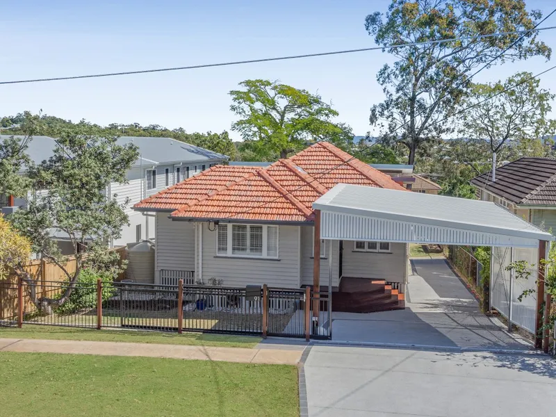 EXCLUSIVE TARRAGINDI HOME