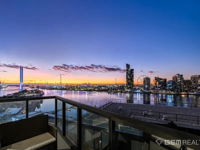 Unbeatable views and Docklands luxury