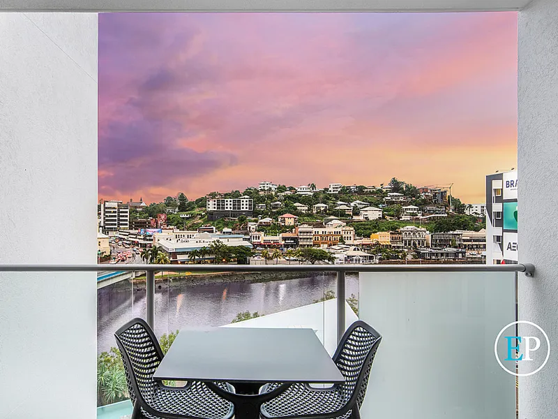 Fully Furnihsed City Centre Unit in the Luxurious Oaks Gateway on Palmer Street