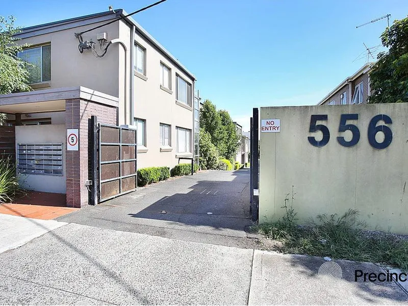 Renovated and stylish apartment