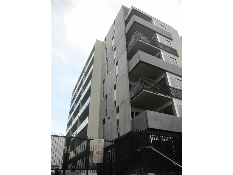 2 Bedrooms & 2 Bathroom Apartment - Preston