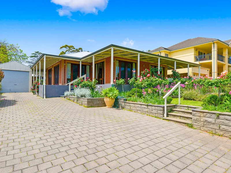 STUNNING FAMILY HOME