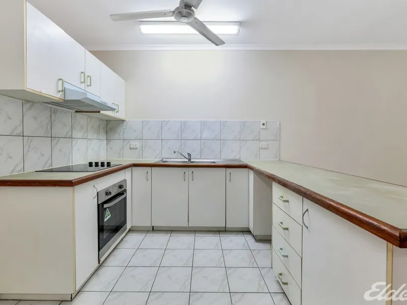 UNFURNISHED - 2 BED, 1 BATH UNIT- A MUST SEE!!