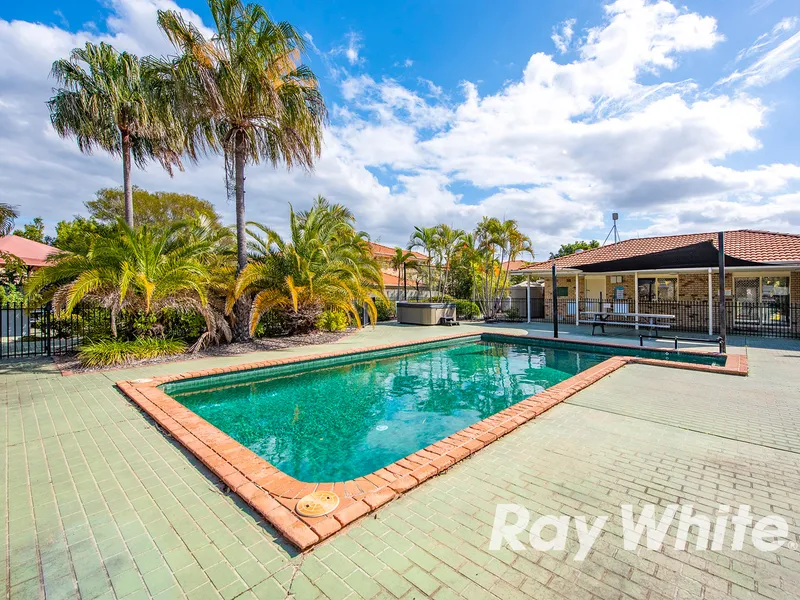 RESORT STYLE LIVING IN PARKINSON!