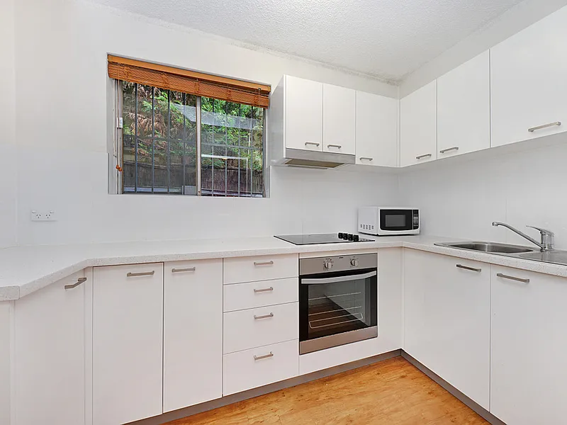 RENOVATED STUDIO - CLOSE TO THE UNSW & PRINCE OF WALES HOSPITAL