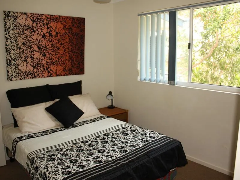 This 4 bedrooms fully furnished apartment is a great investment property with good capital returns and positive cash flow.