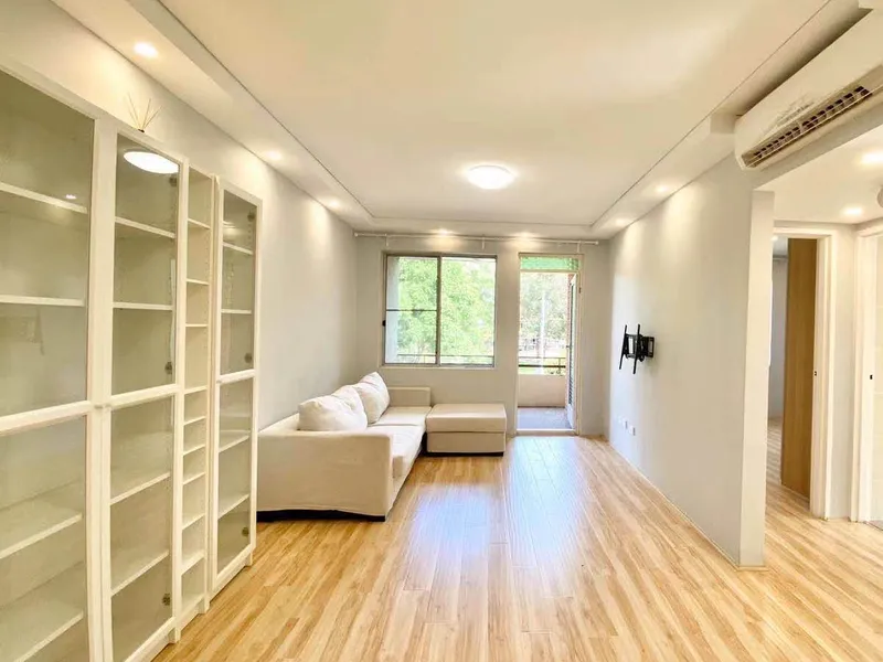 Newly renovated two bedroom unit for lease