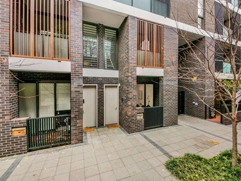 Coming available, the ultra-modern 'NewLife Darling Harbour' building