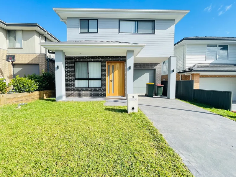 Nearly New Family home in the heart of Colebee