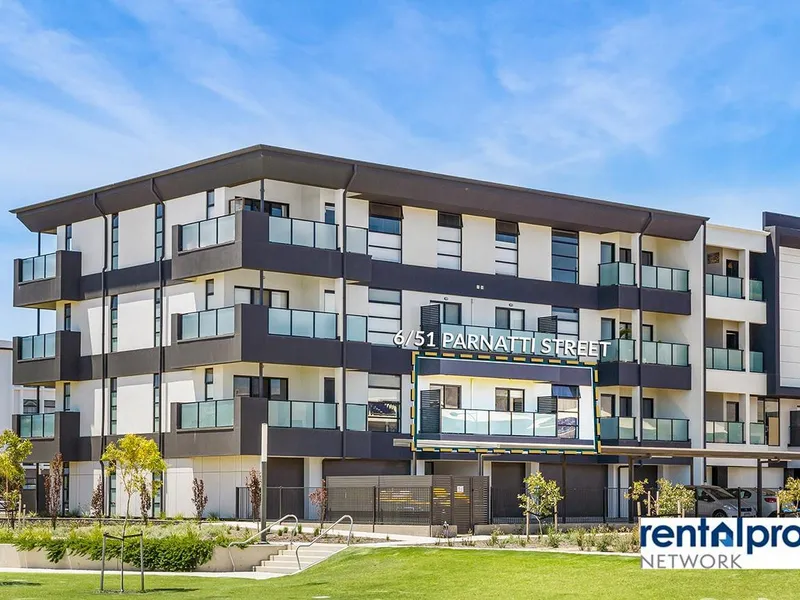 Modern, Stylish and Perfectly Positioned!