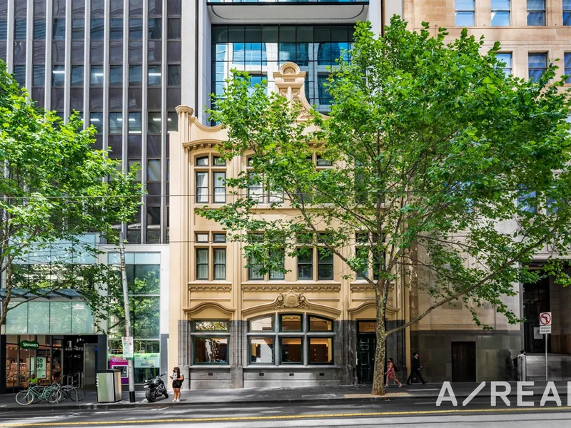 Collins House Big 2 Beds: Melbourne's Epitome of Luxury Living