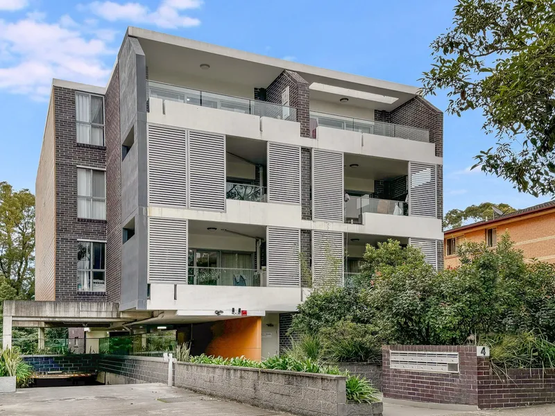 Convenient Modernised Family Apartment