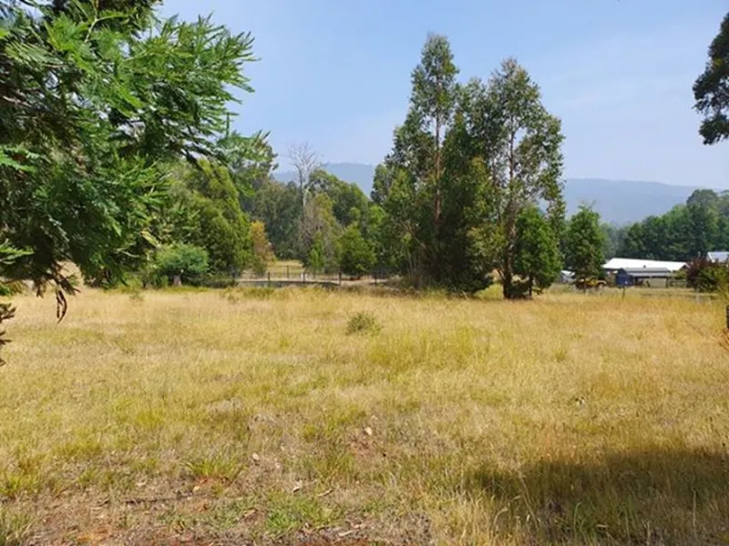 JUST THE SPOT FOR YOUR NEW HOME