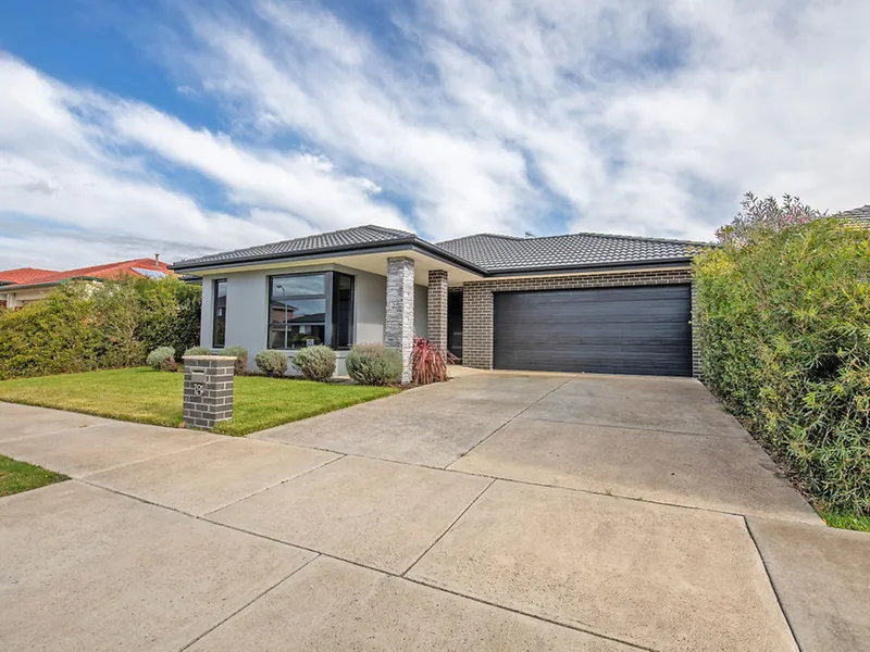 Immaculate Presentation in a Popular Alfredton Location!