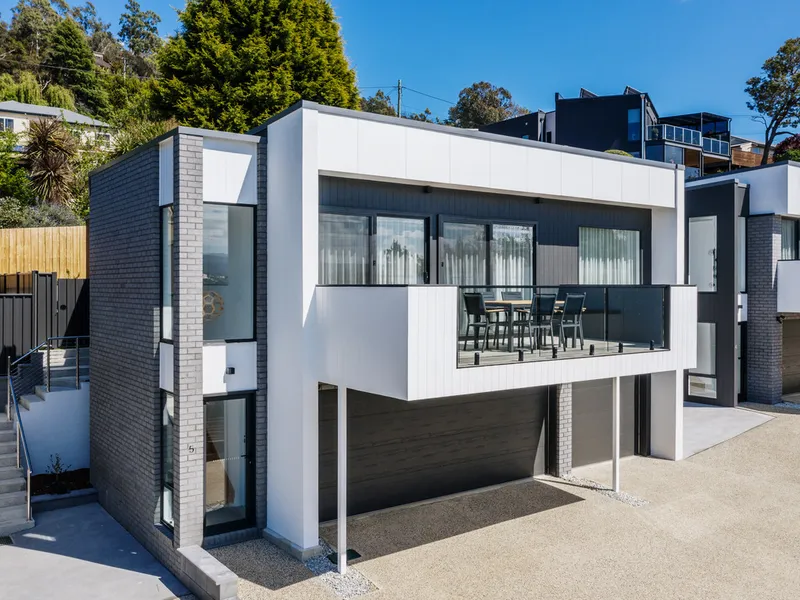 Perfect, Picture Perfect