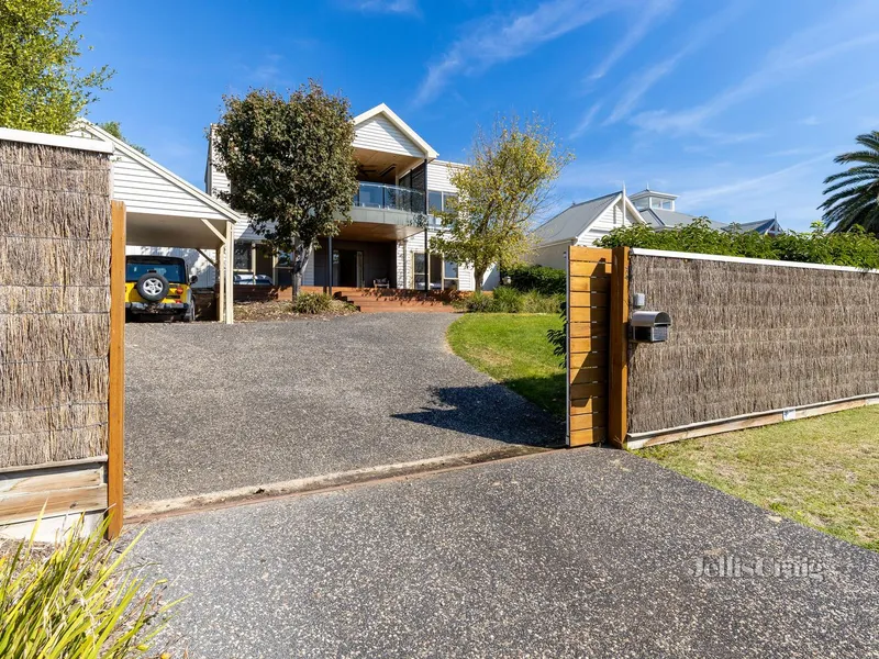 A coastal charmer in a favoured location