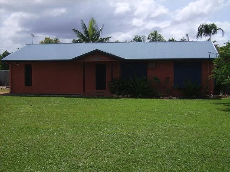 RURAL FEEL CLOSE TO TOWN ON 4000m2