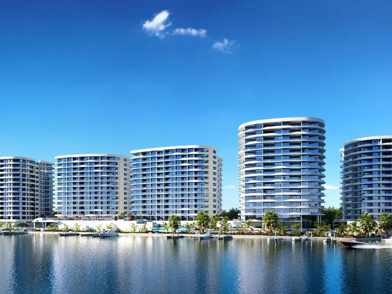 Three Bedroom Stunning Apartment in Perfect Location - Walk Everywhere