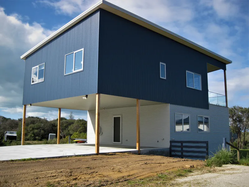 WOW is all I can say!  5 bedrooms, 2 living areas, 2 Bathrooms and VIEWS!