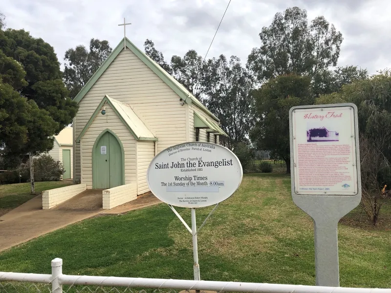 Charming Village Church set in attractive grounds