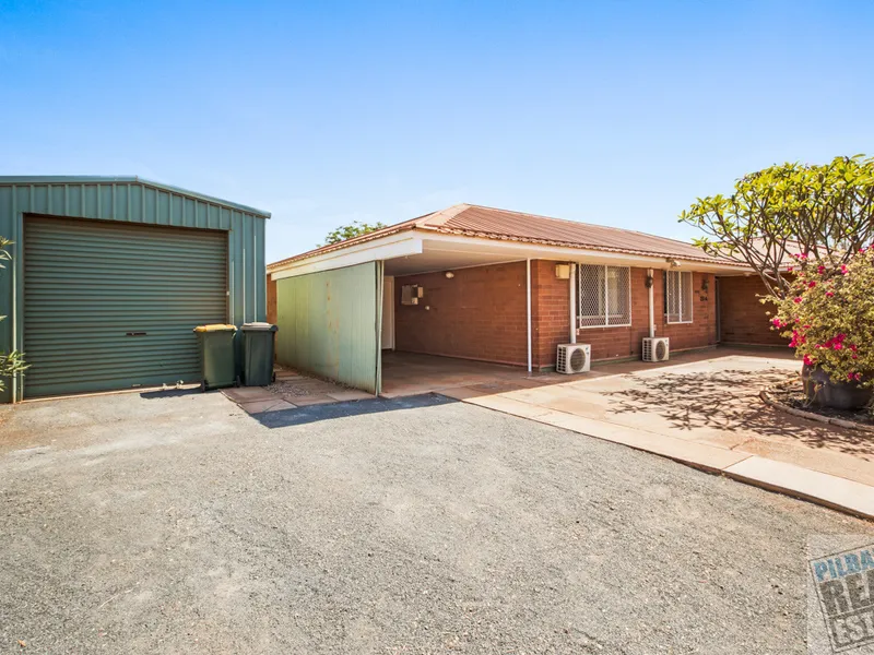 Dampier 3 x 1 home with Shed!